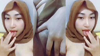 Gadis Berjilbab Cantik Ngentot Colmek Memek Sempit 4