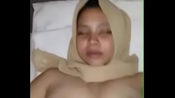 Hijabi Indonesian Babe Gets Pounded Hardcore Part 1