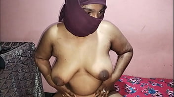 Desi Village Wife’s Raw And Wild Sex Tape