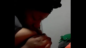 Suck And Squeeze