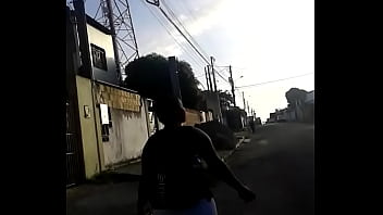 Lidi’s Seductive Stroll